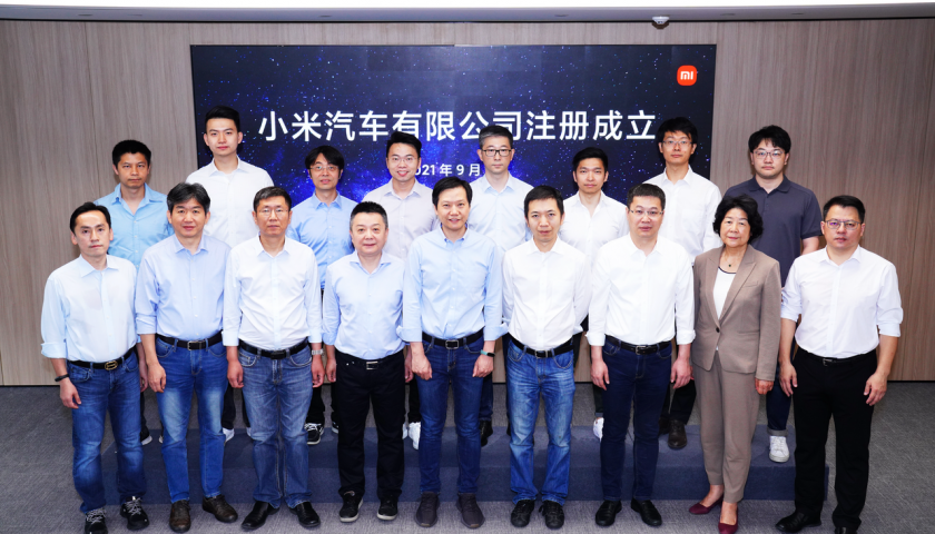 Los integrantes de la división de vehículos eléctricos de Xiaomi